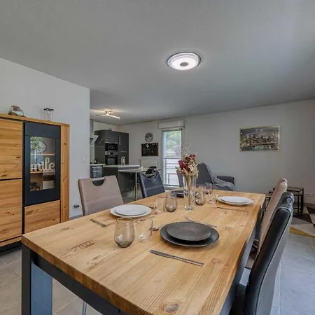 4p With Balcony In Appartement